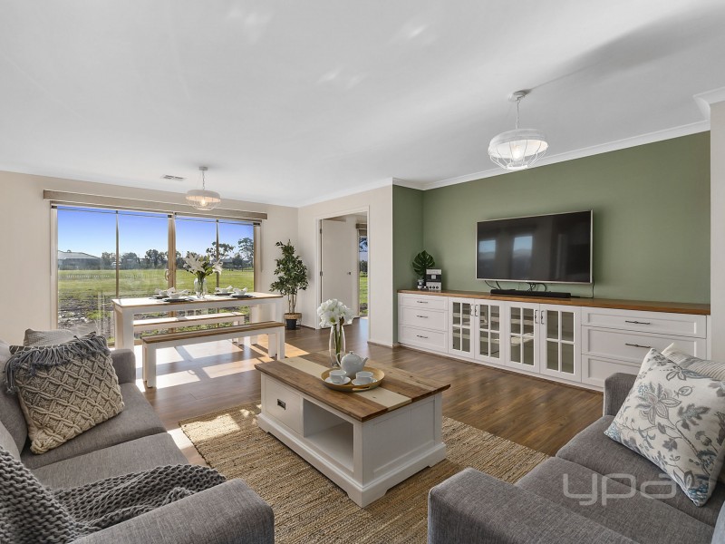 2 Pelican Point, Hopetoun Park VIC 3340