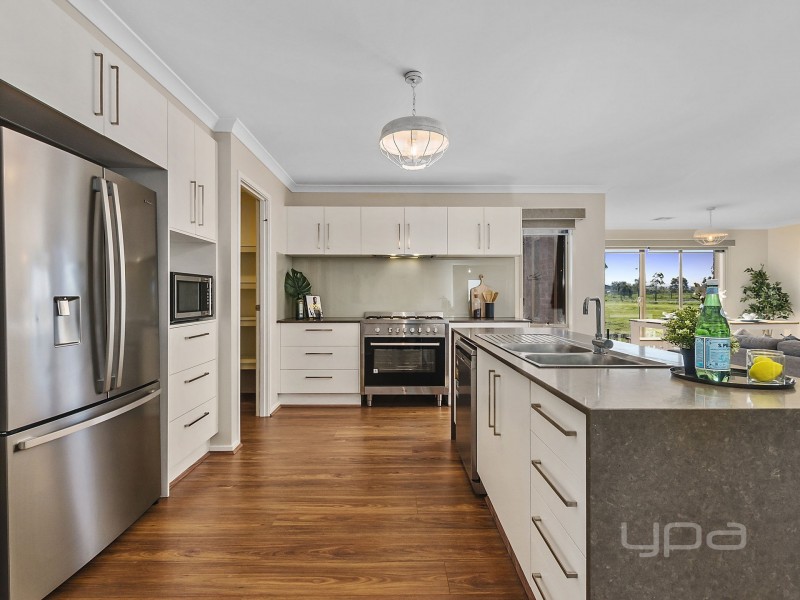 2 Pelican Point, Hopetoun Park VIC 3340