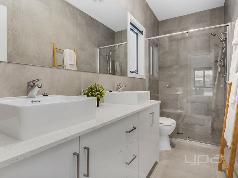 9 Mavi Avenue, Melton VIC 3337