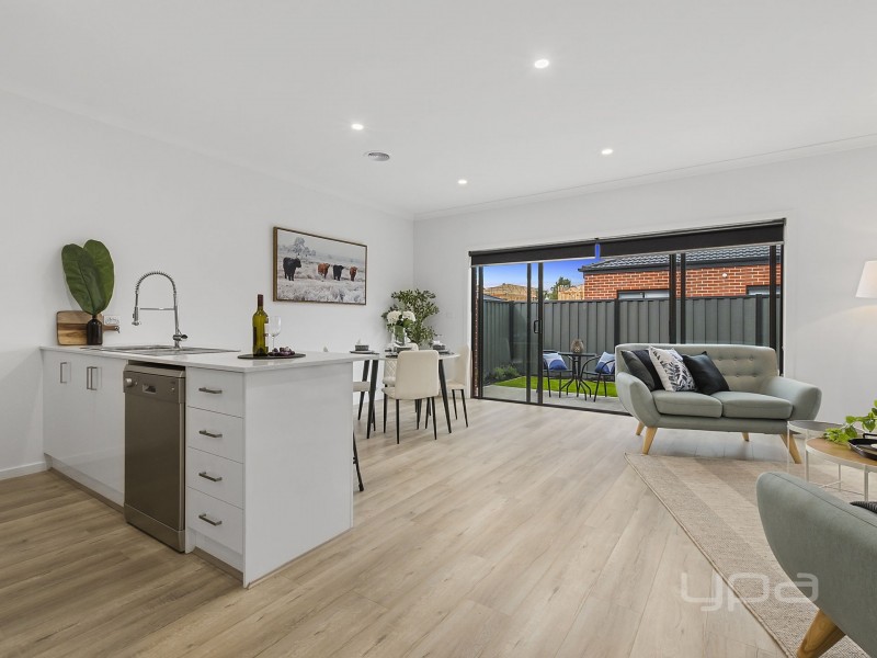 9 Mavi Avenue, Melton VIC 3337