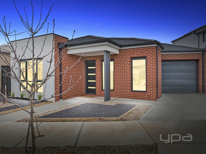 9 Mavi Avenue, Melton VIC 3337