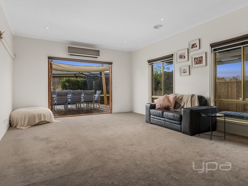 21 Sirius Way, Kurunjang VIC 3337
