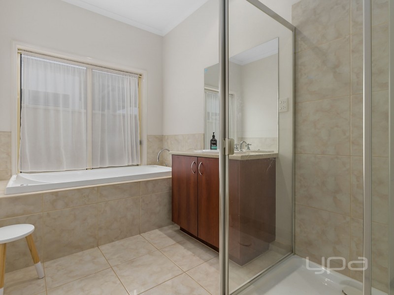 21 Sirius Way, Kurunjang VIC 3337