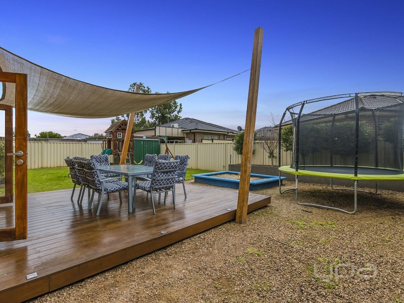 21 Sirius Way, Kurunjang VIC 3337