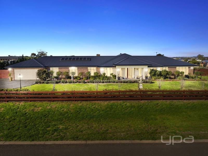 6 View Gully Road, Hopetoun Park VIC 3340