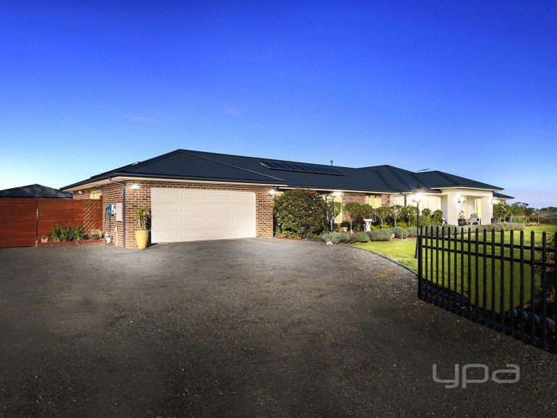 6 View Gully Road, Hopetoun Park VIC 3340