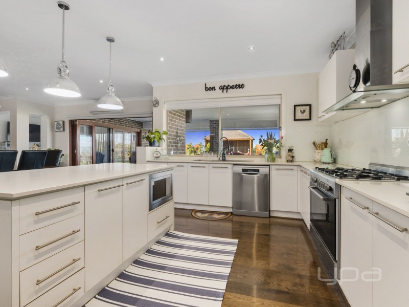 6 View Gully Road, Hopetoun Park VIC 3340