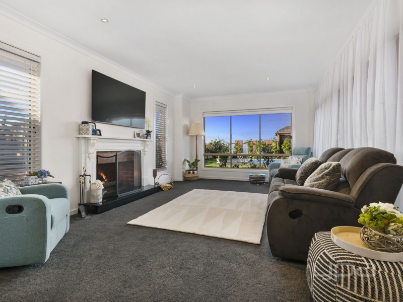 6 View Gully Road, Hopetoun Park VIC 3340