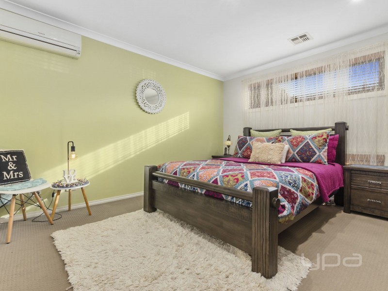 14 Dianella Court, Brookfield VIC 3338