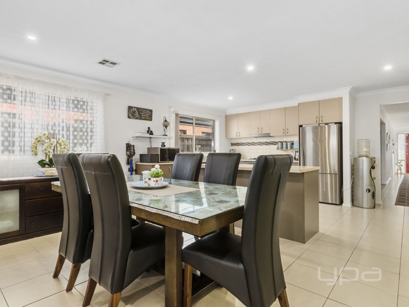 14 Dianella Court, Brookfield VIC 3338