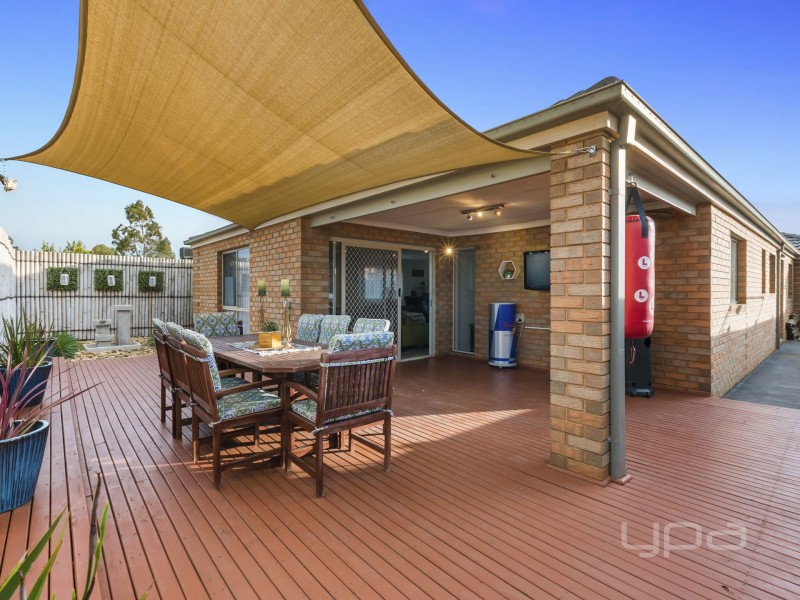 14 Dianella Court, Brookfield VIC 3338