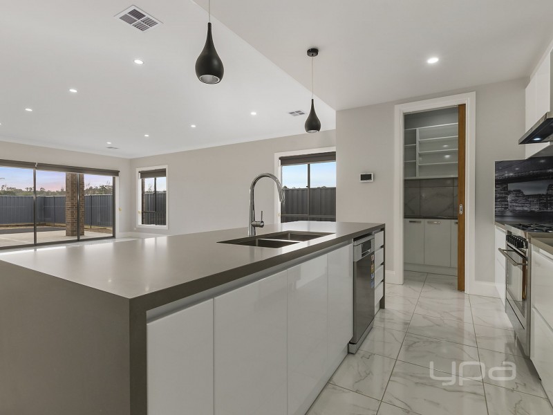 21 Riverbend Drive, Darley VIC 3340