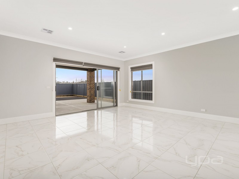 21 Riverbend Drive, Darley VIC 3340