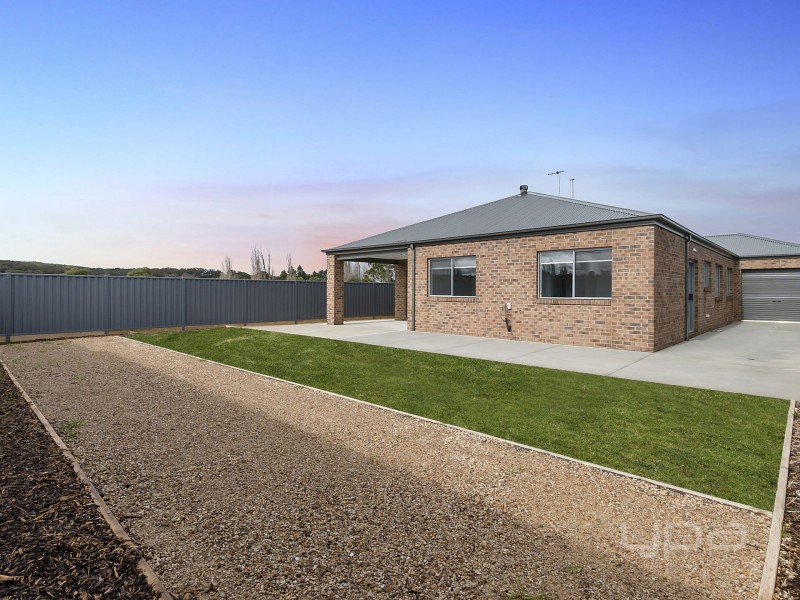 21 Riverbend Drive, Darley VIC 3340