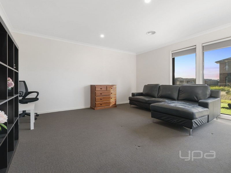 62 Turf Club Boulevard, Melton South VIC 3338