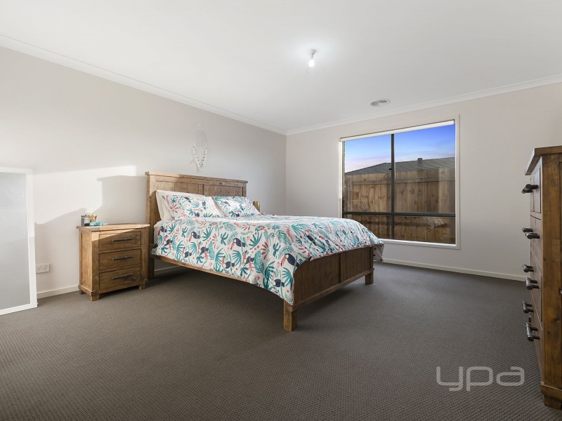 62 Turf Club Boulevard, Melton South VIC 3338