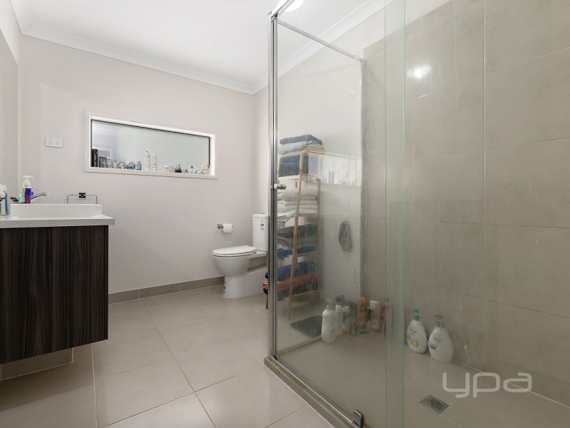 62 Turf Club Boulevard, Melton South VIC 3338