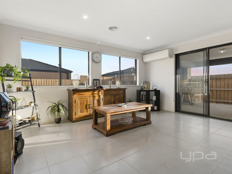 62 Turf Club Boulevard, Melton South VIC 3338