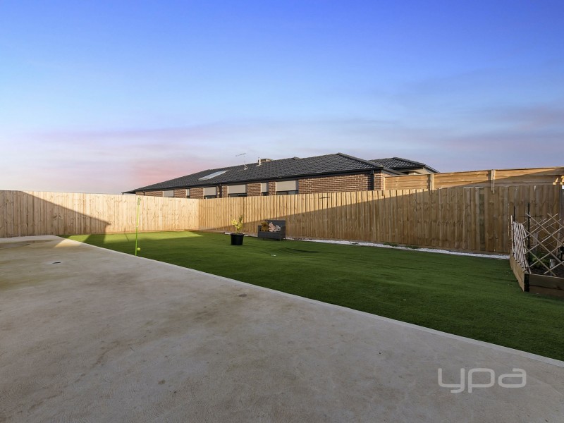 62 Turf Club Boulevard, Melton South VIC 3338