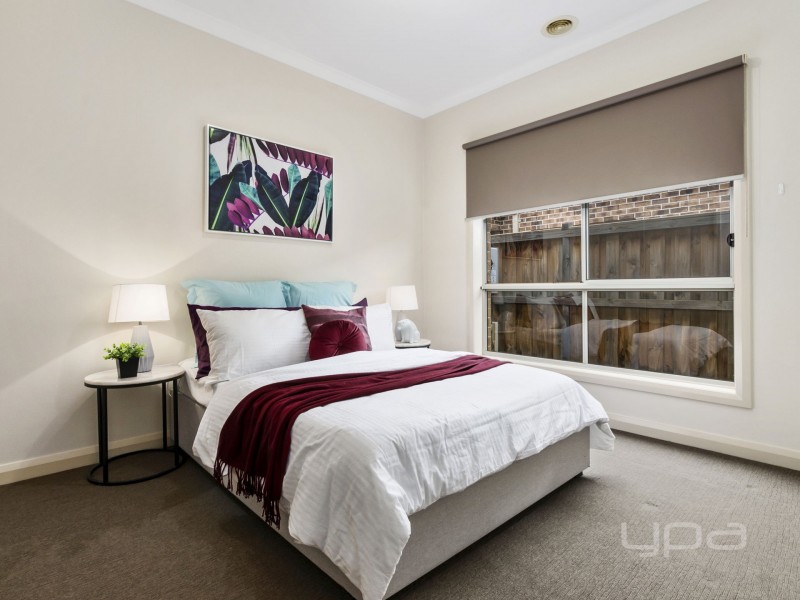 8 Citreus Circuit, Brookfield VIC 3338