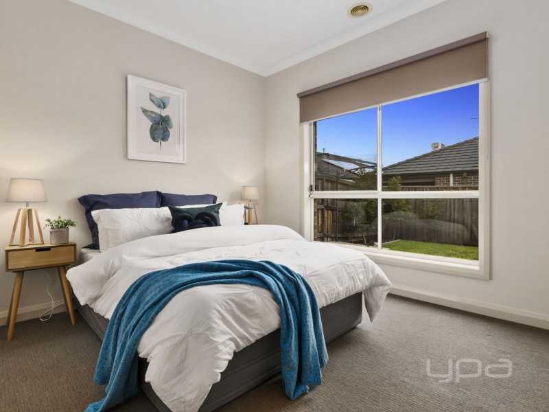 8 Citreus Circuit, Brookfield VIC 3338