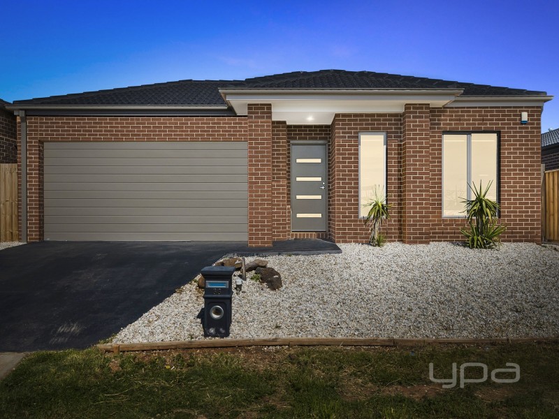 33 Nantha Way, Brookfield VIC 3338