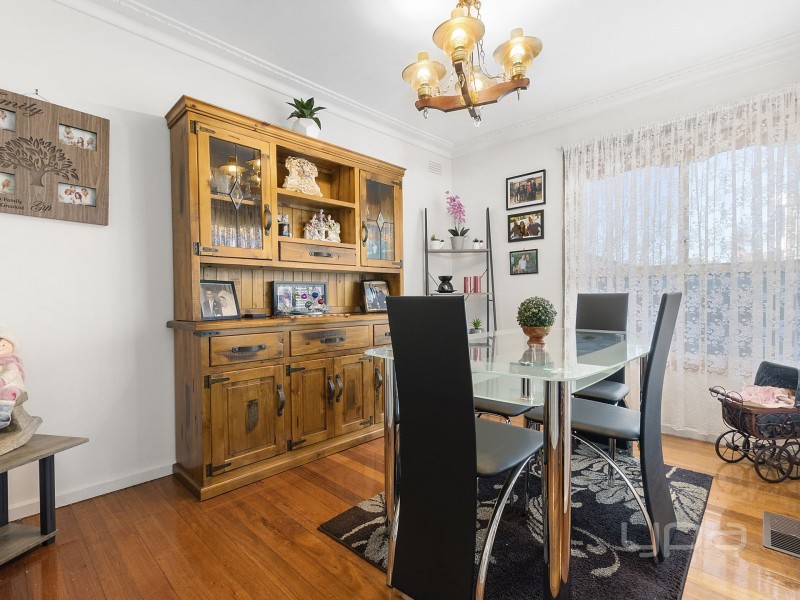 2 Socrates Way, Rockbank VIC 3335