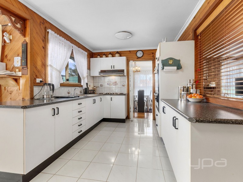 2 Socrates Way, Rockbank VIC 3335