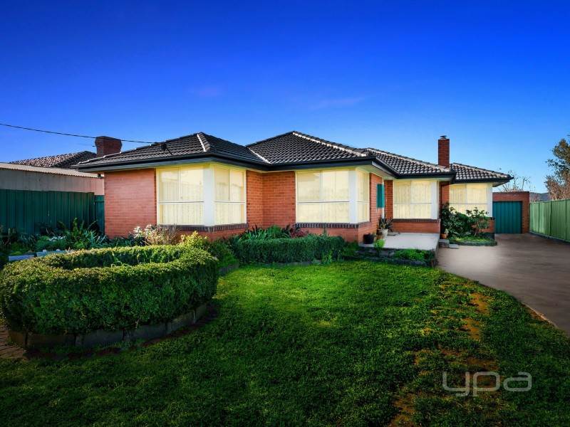 2 Socrates Way, Rockbank VIC 3335