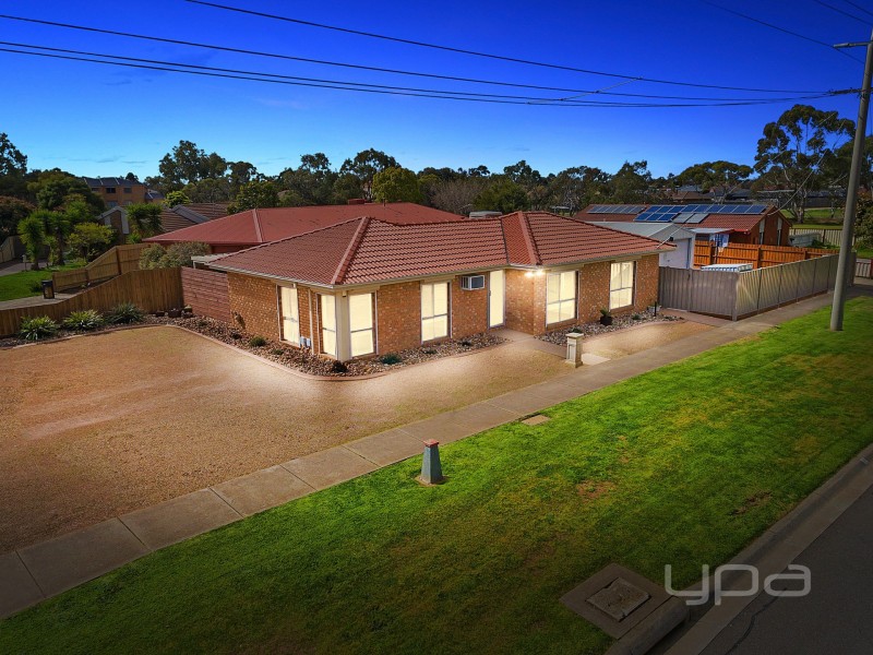 8  Warianna Court, Kurunjang VIC 3337