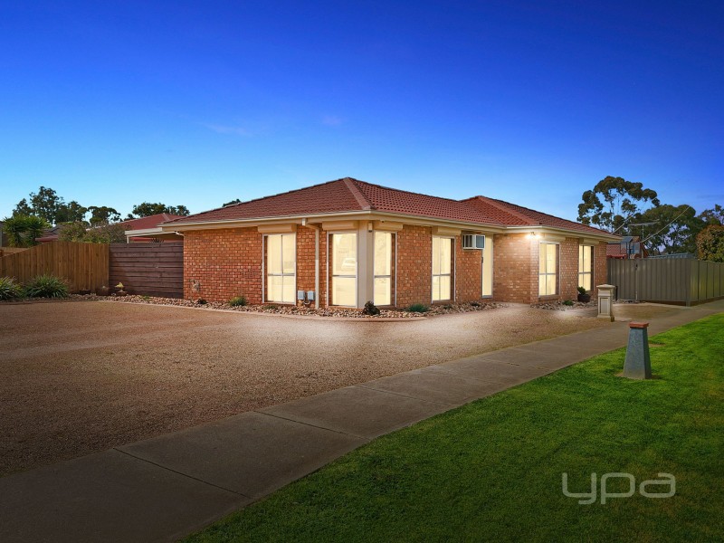 8  Warianna Court, Kurunjang VIC 3337