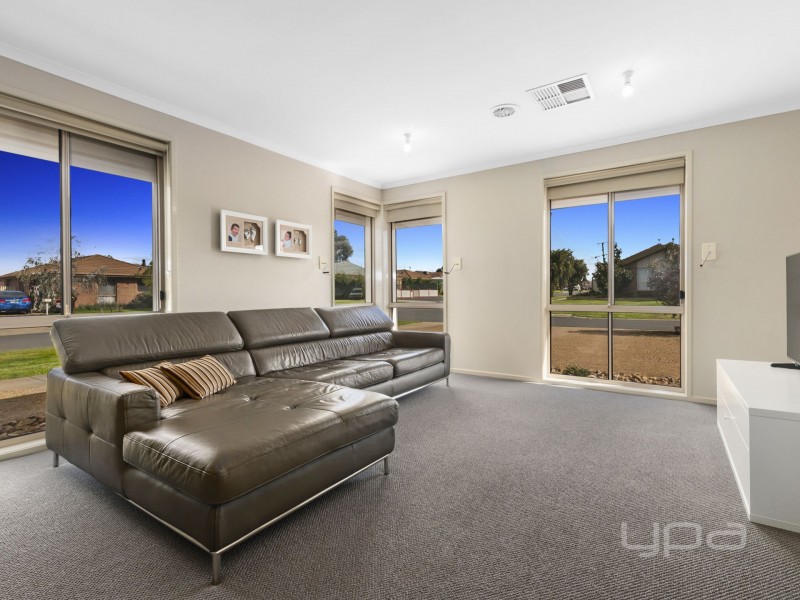 8  Warianna Court, Kurunjang VIC 3337