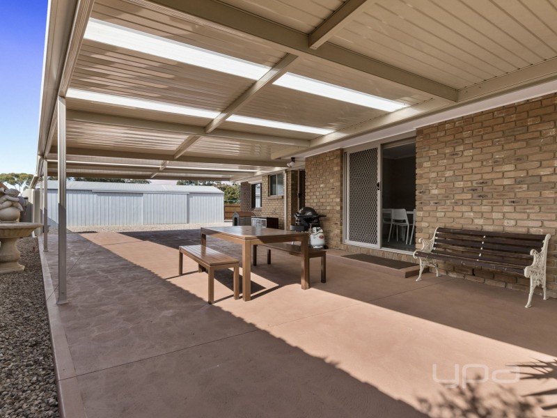 8  Warianna Court, Kurunjang VIC 3337