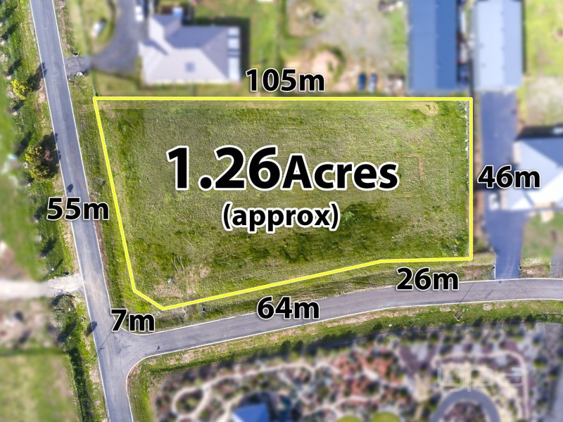 16 Eden Crescent, Hopetoun Park VIC 3340