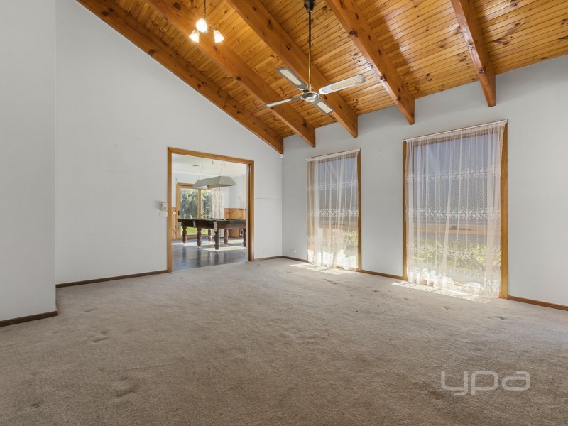 41 Outlook Ride, Kurunjang VIC 3337