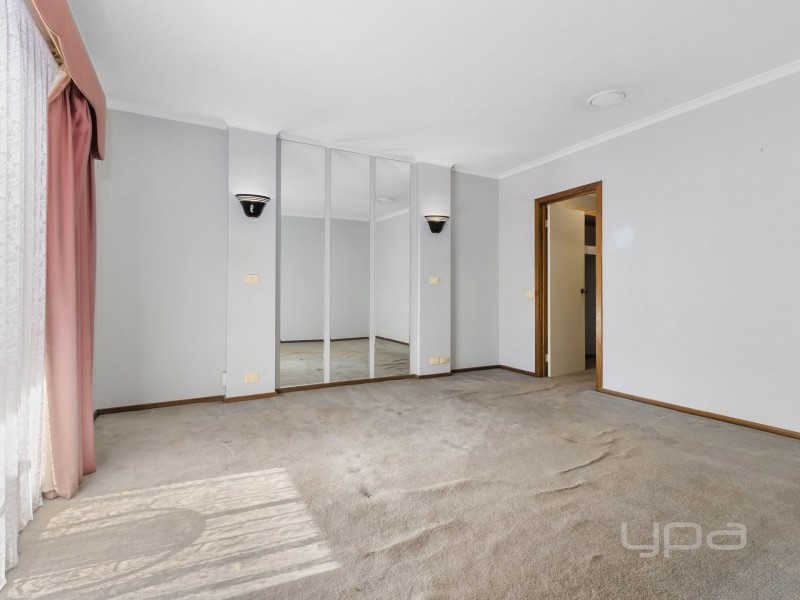 41 Outlook Ride, Kurunjang VIC 3337