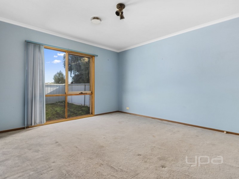 41 Outlook Ride, Kurunjang VIC 3337