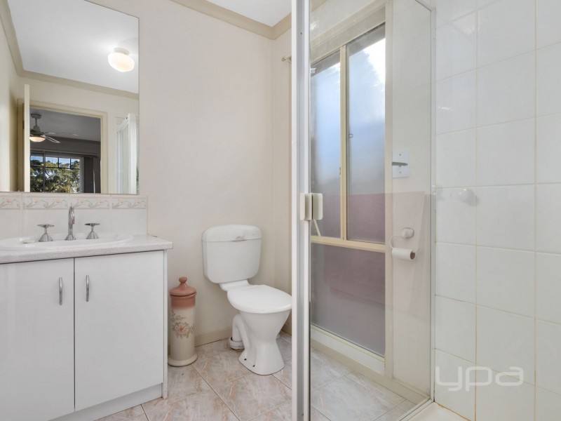 11 Lakeview Terrace, Melton West VIC 3337