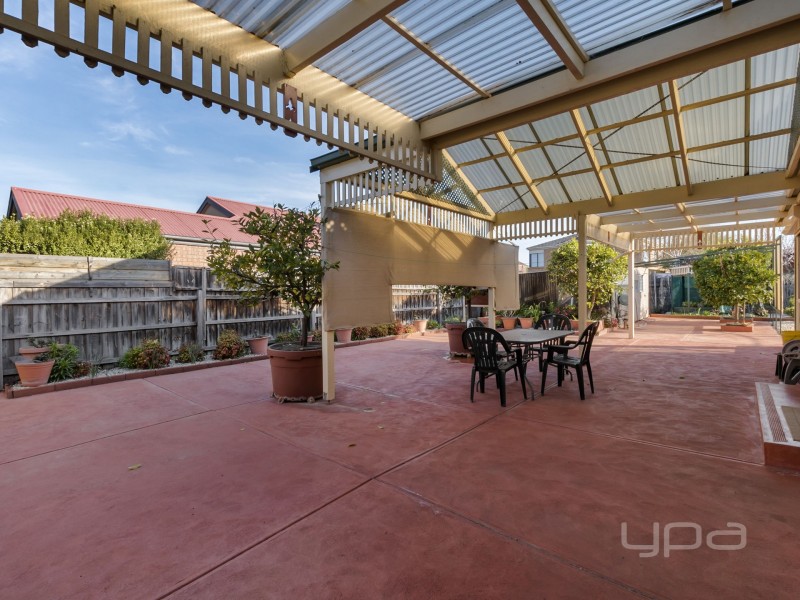 11 Lakeview Terrace, Melton West VIC 3337