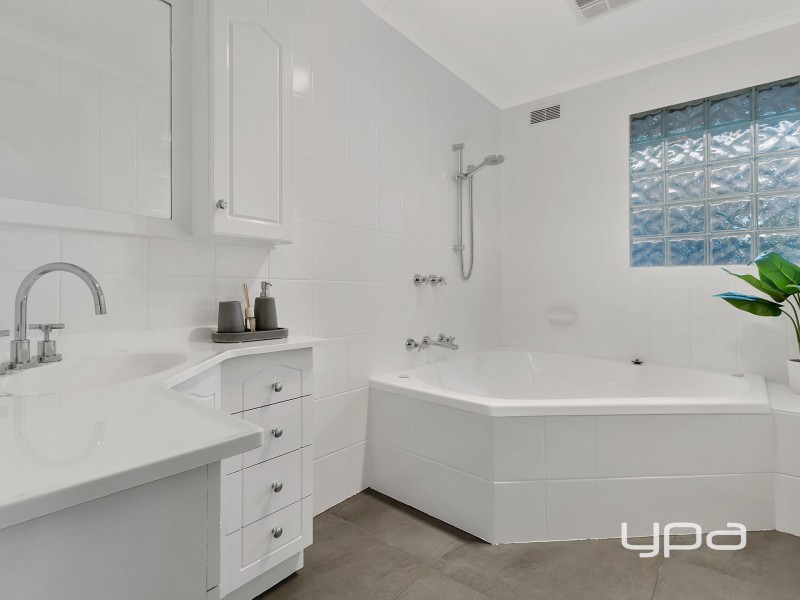 13 Links Road, Darley VIC 3340