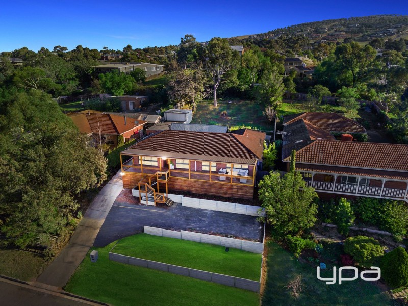 13 Links Road, Darley VIC 3340