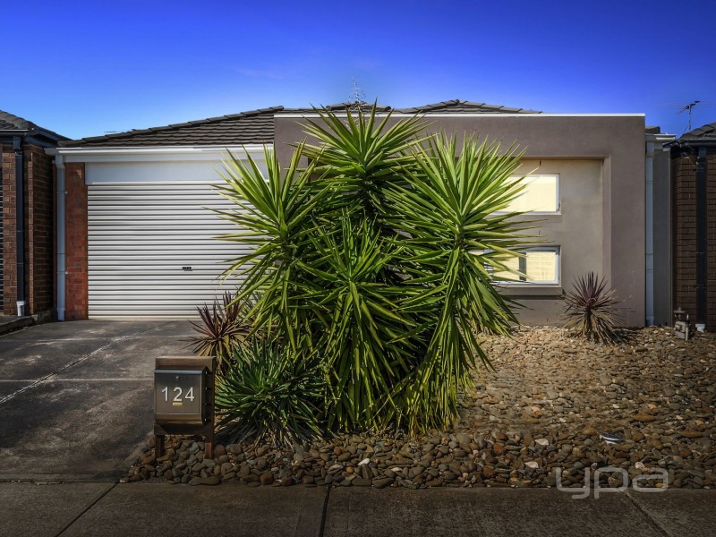 124 Black Knight Way, Kurunjang VIC 3337