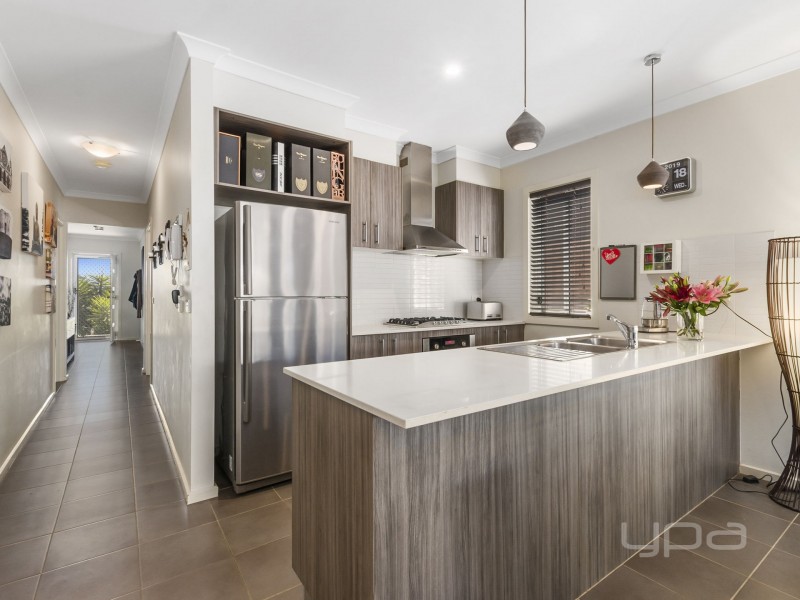 124 Black Knight Way, Kurunjang VIC 3337