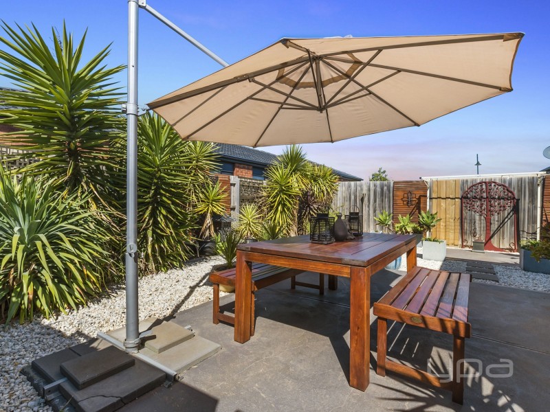 124 Black Knight Way, Kurunjang VIC 3337