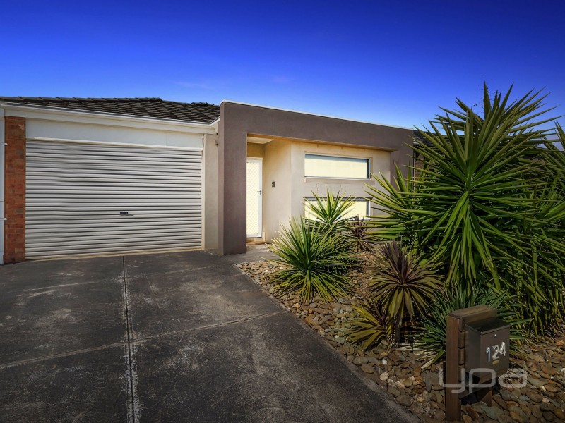 124 Black Knight Way, Kurunjang VIC 3337