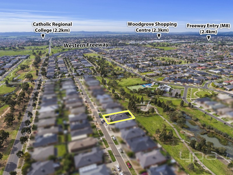 23 Desert Gum Way, Brookfield VIC 3338