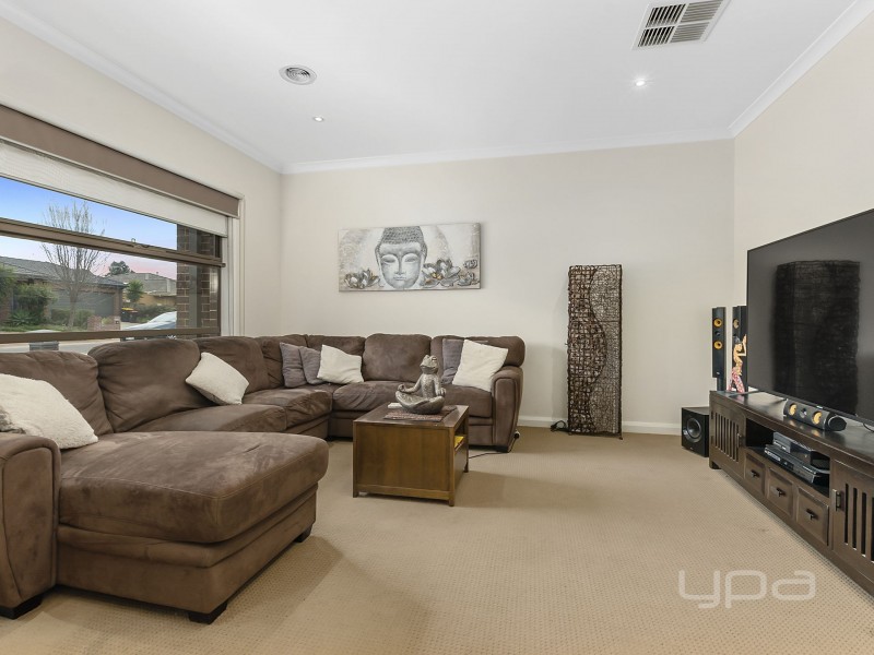 23 Desert Gum Way, Brookfield VIC 3338