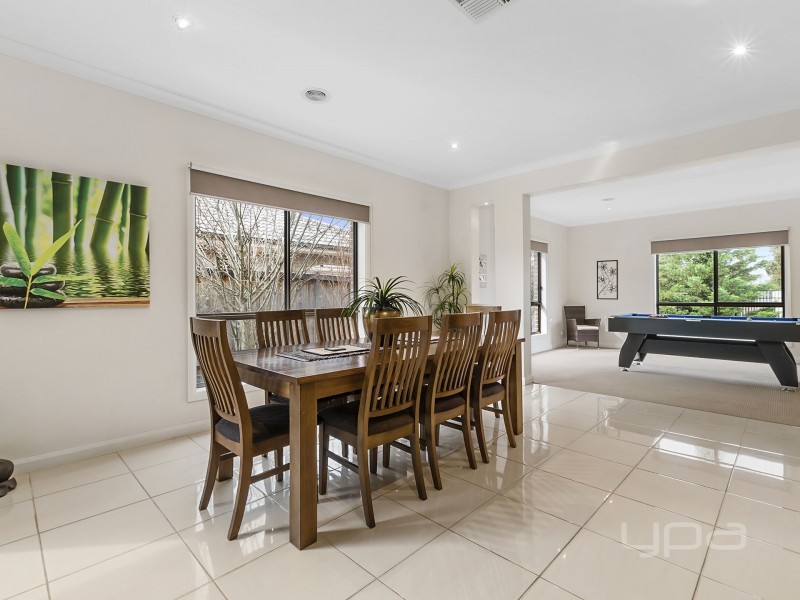 23 Desert Gum Way, Brookfield VIC 3338