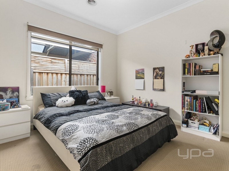 23 Desert Gum Way, Brookfield VIC 3338