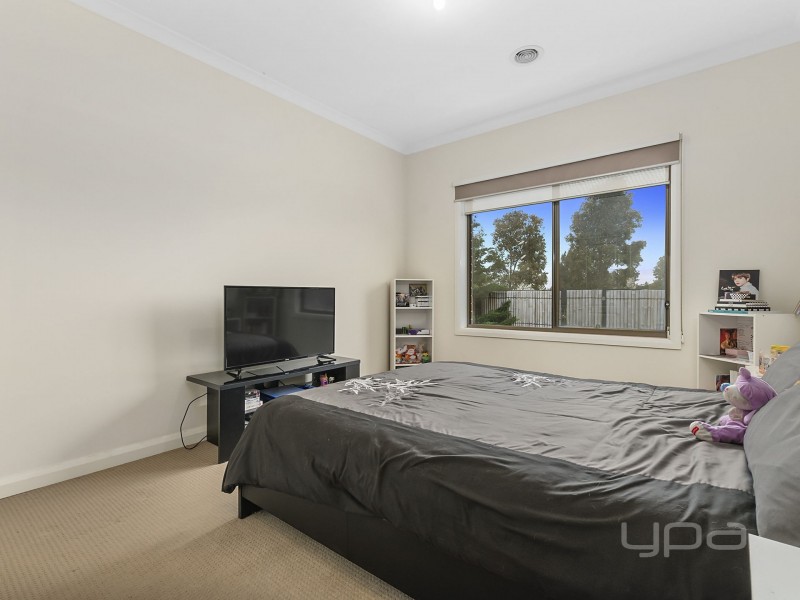 23 Desert Gum Way, Brookfield VIC 3338